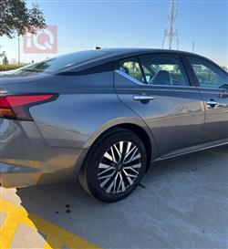 نيسان ألتيما